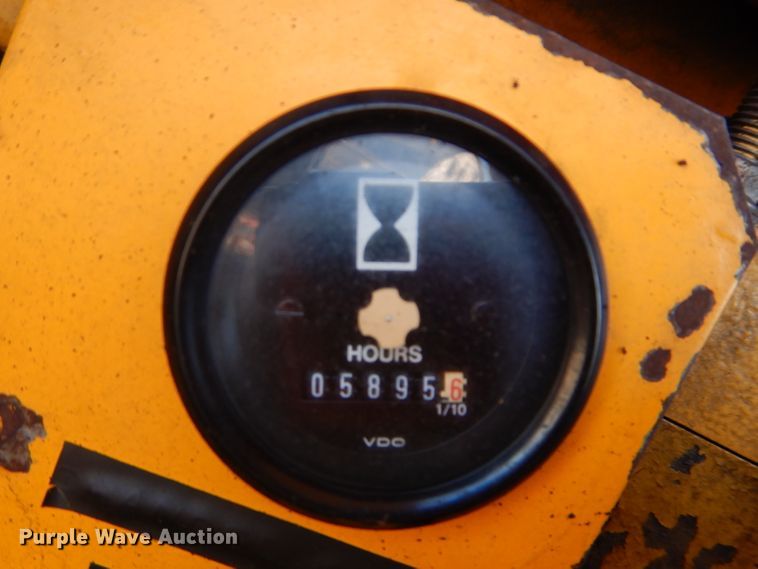 image for item DH2597 1989 John Deere 770BH motor grader