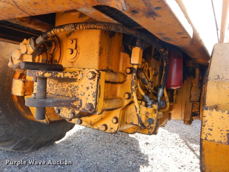 image for item DH2597 1989 John Deere 770BH motor grader