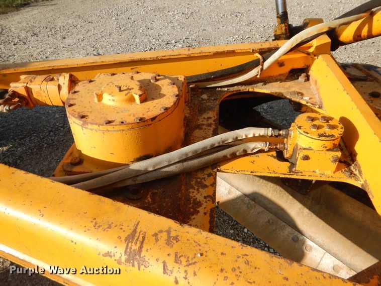 image for item DH2597 1989 John Deere 770BH motor grader