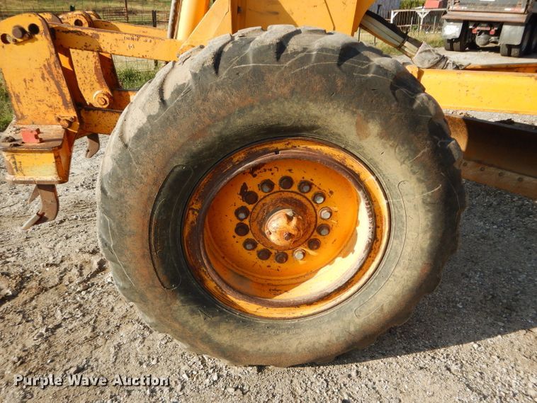 image for item DH2597 1989 John Deere 770BH motor grader