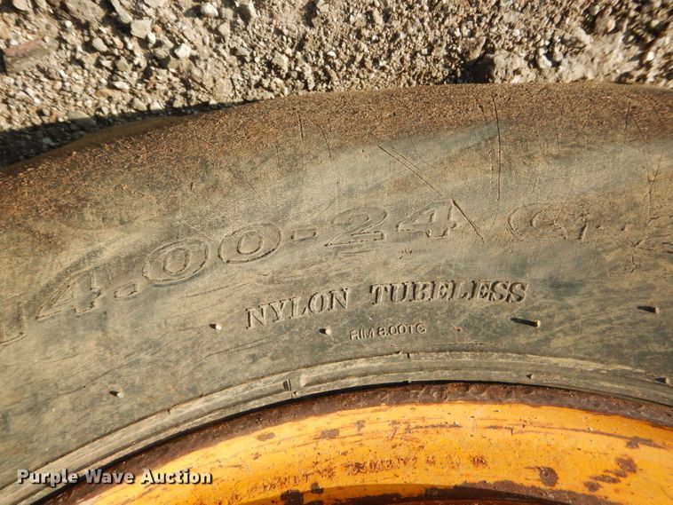 image for item DH2597 1989 John Deere 770BH motor grader