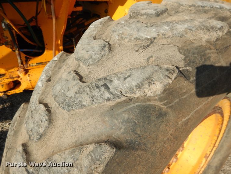 image for item DH2597 1989 John Deere 770BH motor grader