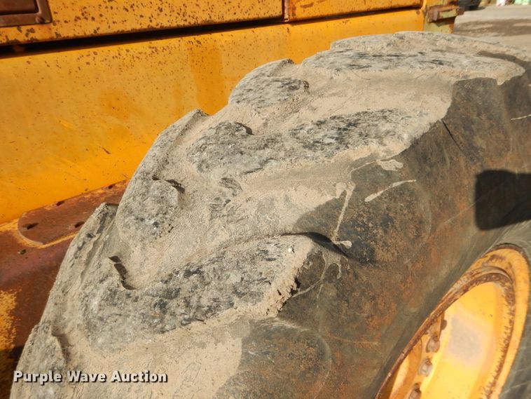 image for item DH2597 1989 John Deere 770BH motor grader