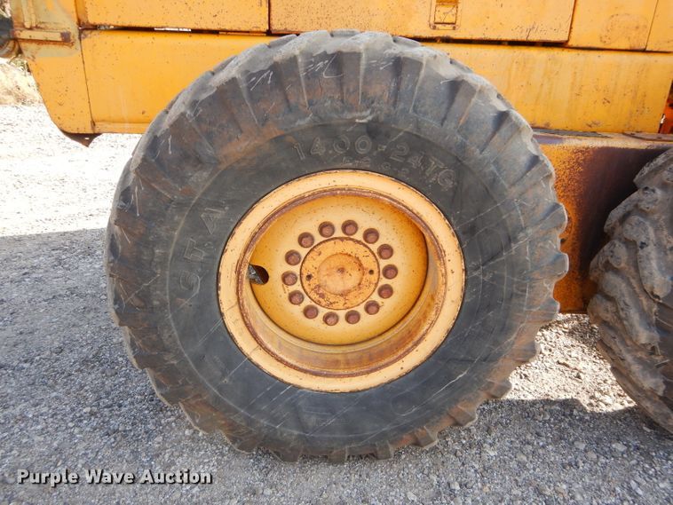 image for item DH2597 1989 John Deere 770BH motor grader