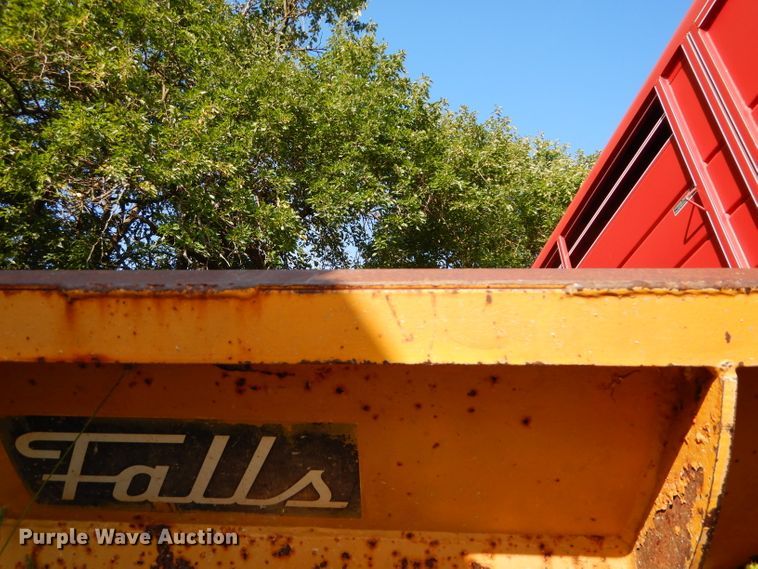 image for item DH2597 1989 John Deere 770BH motor grader