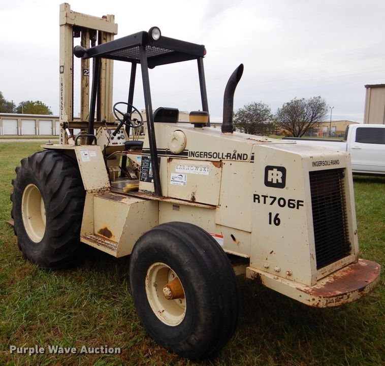 image for item DH2608 1991 Ingersoll Rand RT706F forklift