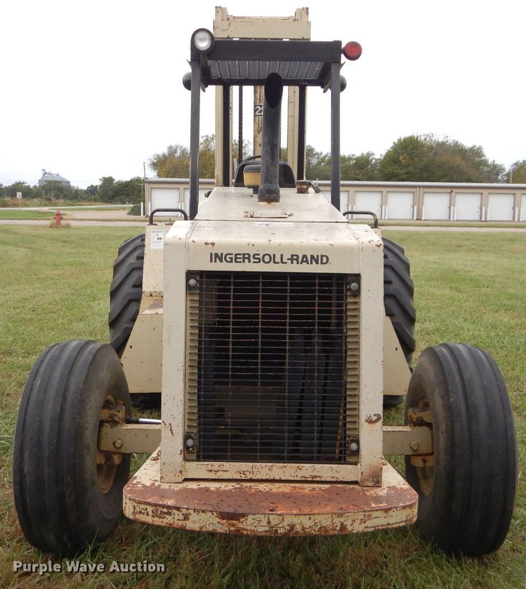 image for item DH2608 1991 Ingersoll Rand RT706F forklift