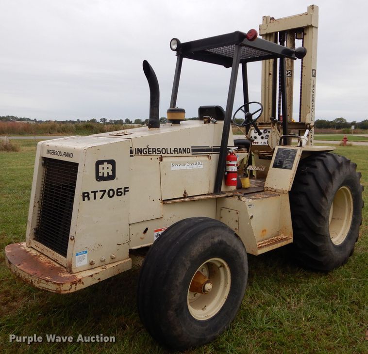 image for item DH2608 1991 Ingersoll Rand RT706F forklift