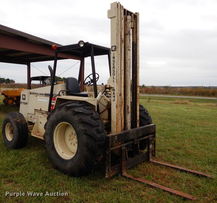 image for item DH2608 1991 Ingersoll Rand RT706F forklift