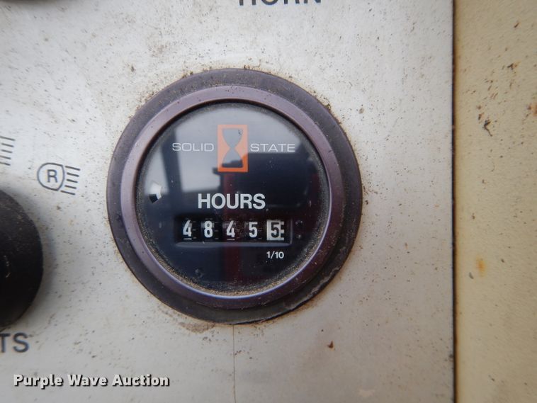 image for item DH2608 1991 Ingersoll Rand RT706F forklift