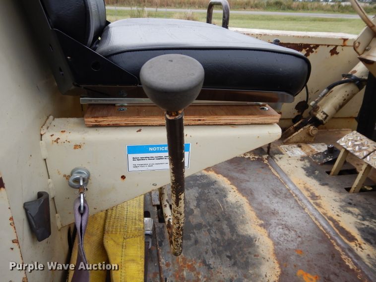 image for item DH2608 1991 Ingersoll Rand RT706F forklift