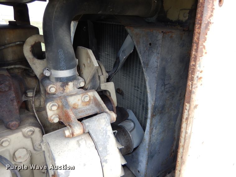 image for item DH2608 1991 Ingersoll Rand RT706F forklift