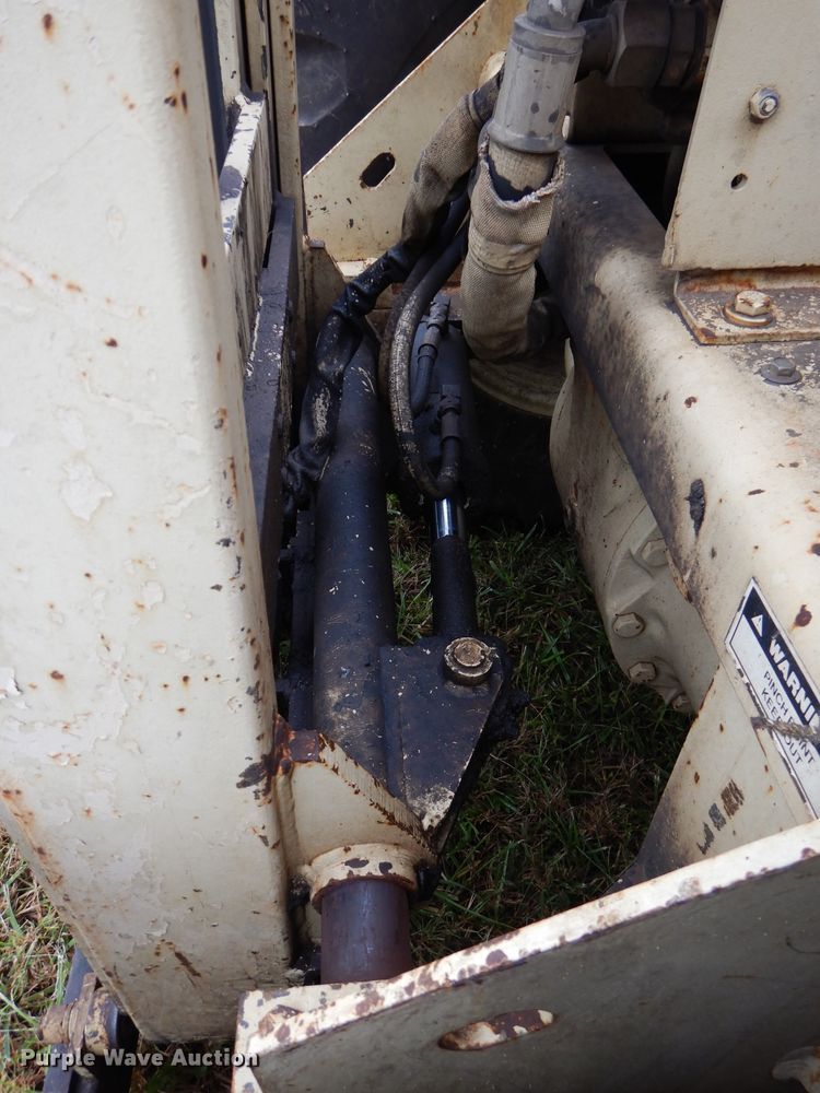 image for item DH2608 1991 Ingersoll Rand RT706F forklift