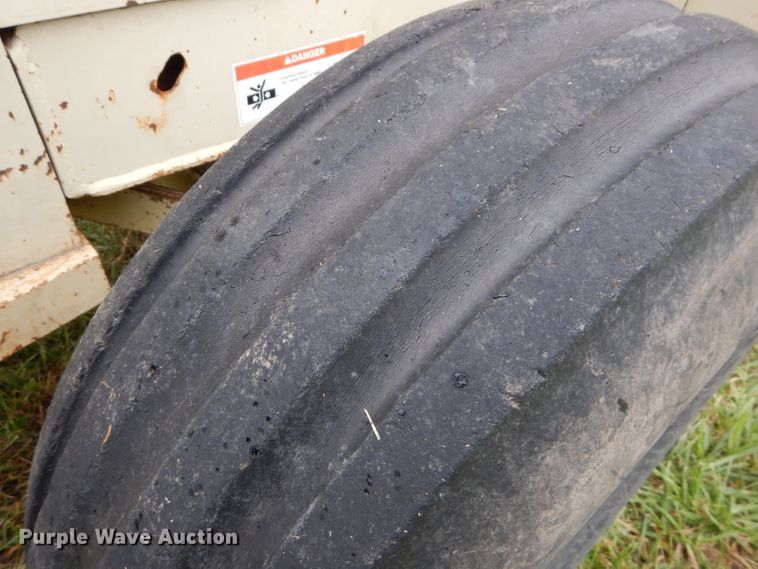 image for item DH2608 1991 Ingersoll Rand RT706F forklift