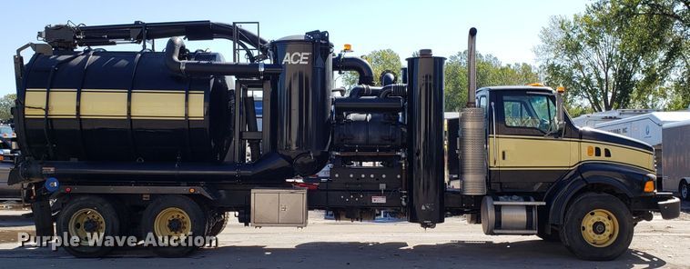 image for item DH2864 2008 Sterling L-Line vacuum truck