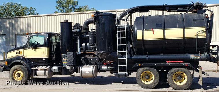 image for item DH2864 2008 Sterling L-Line vacuum truck