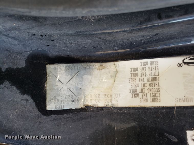 image for item DH2864 2008 Sterling L-Line vacuum truck