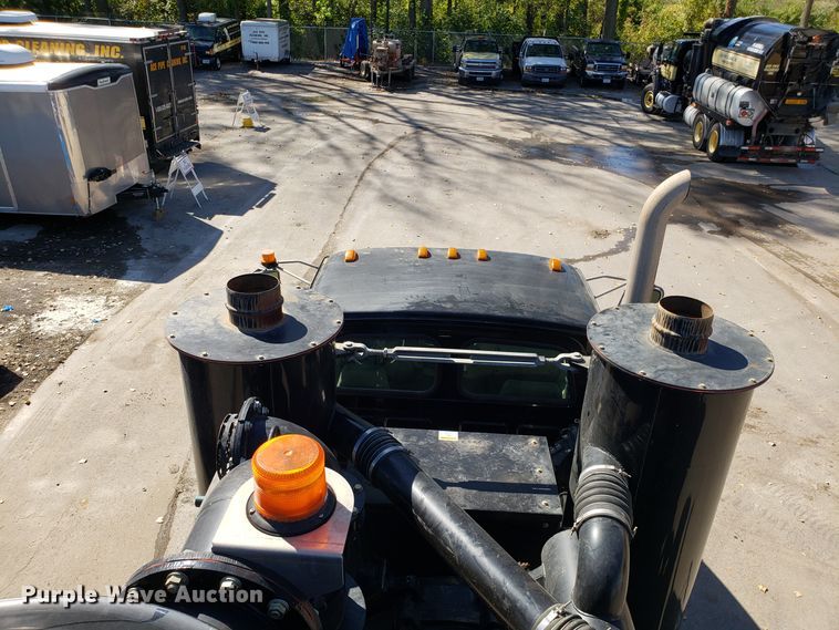 image for item DH2864 2008 Sterling L-Line vacuum truck