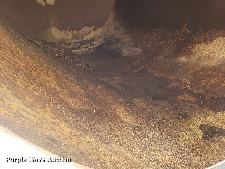 image for item DH2864 2008 Sterling L-Line vacuum truck