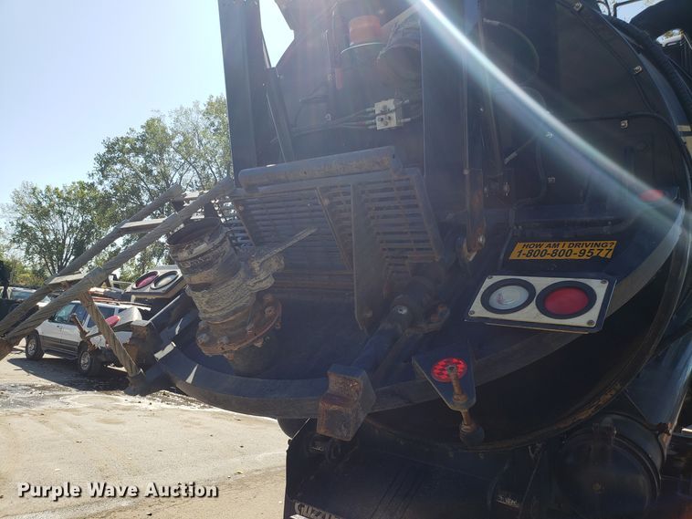 image for item DH2864 2008 Sterling L-Line vacuum truck