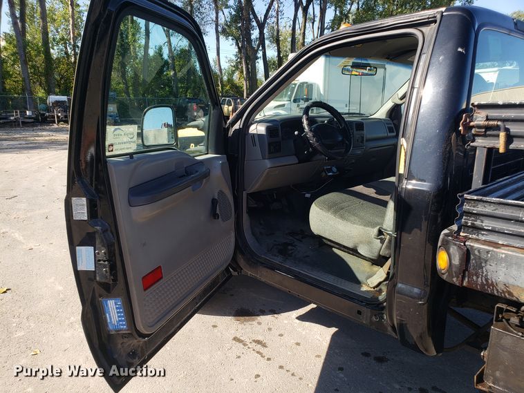 image for item DH2867 2001 Ford F550 Super Duty flat dump bed truck