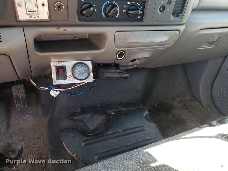 image for item DH2867 2001 Ford F550 Super Duty flat dump bed truck