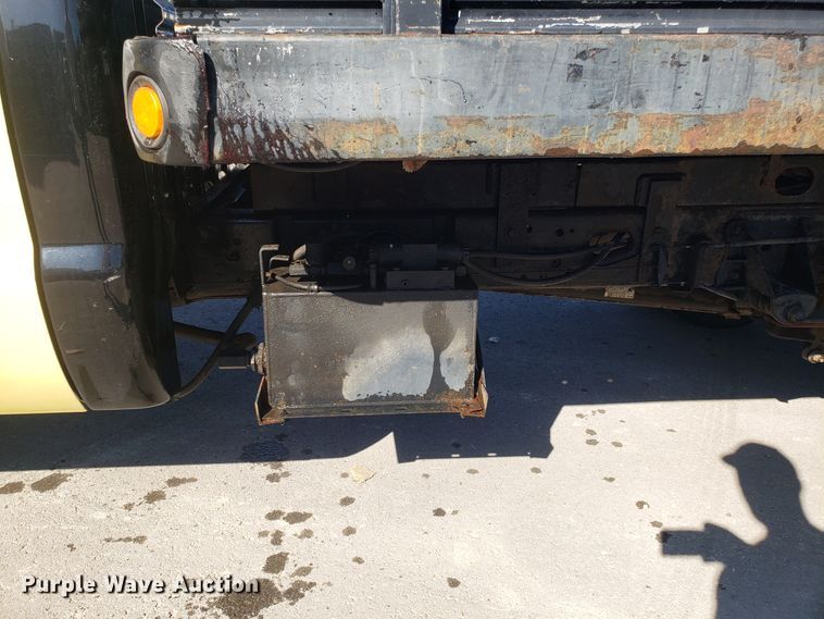 image for item DH2867 2001 Ford F550 Super Duty flat dump bed truck