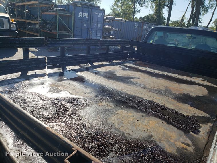 image for item DH2867 2001 Ford F550 Super Duty flat dump bed truck