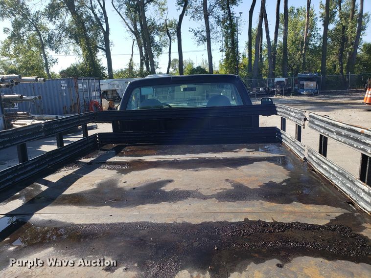 image for item DH2867 2001 Ford F550 Super Duty flat dump bed truck
