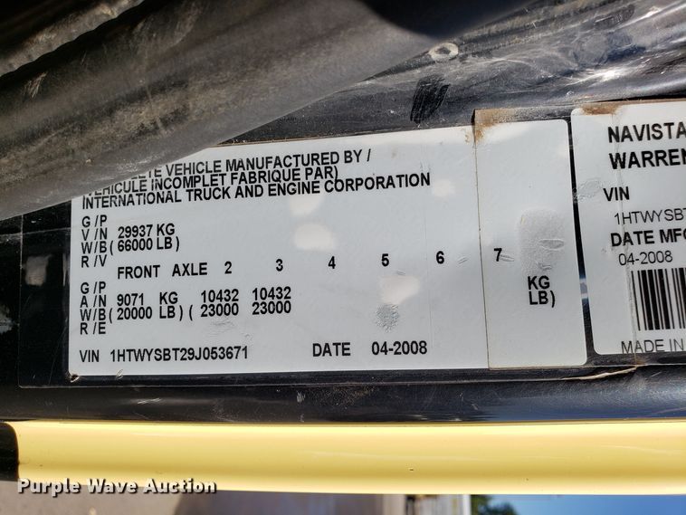 image for item DH2869 2009 International 7600 vacuum truck