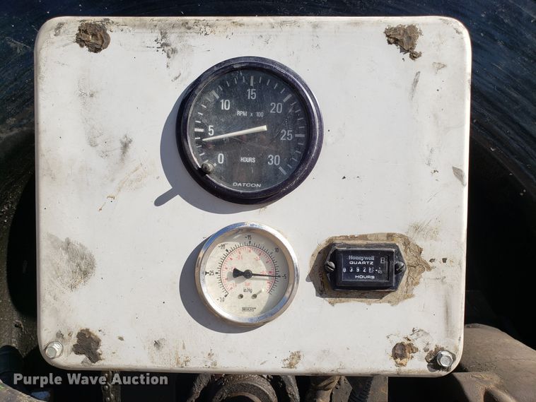 image for item DH2869 2009 International 7600 vacuum truck