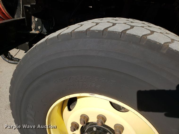 image for item DH2869 2009 International 7600 vacuum truck