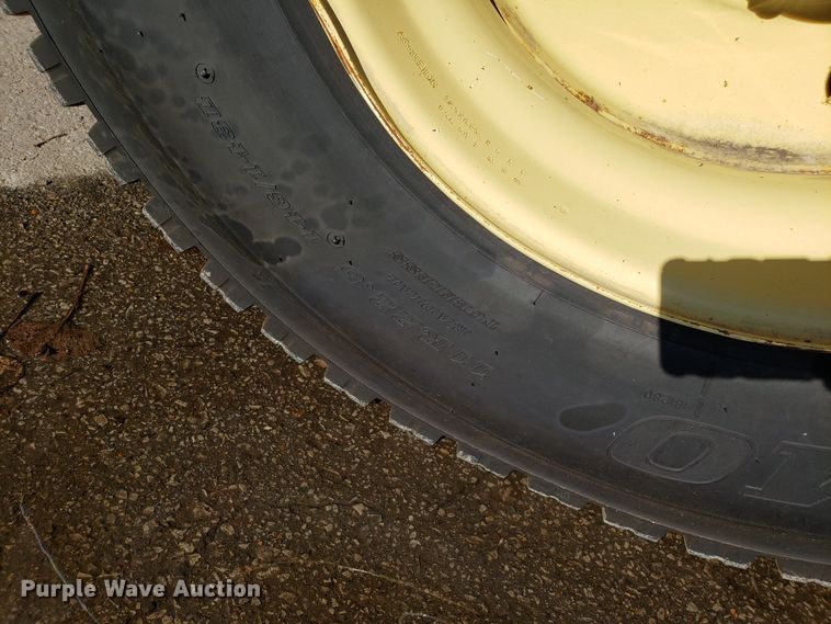 image for item DH2869 2009 International 7600 vacuum truck