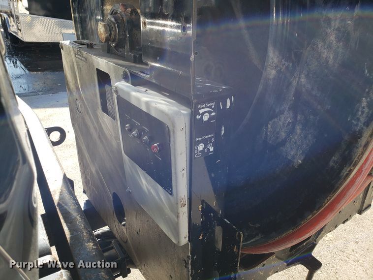 image for item DH2869 2009 International 7600 vacuum truck