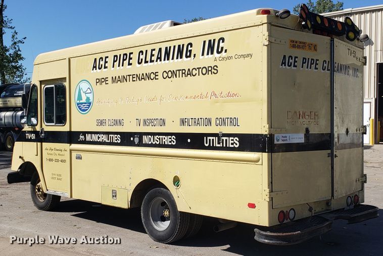 image for item DH2870 1994 Chevrolet P30 delivery van