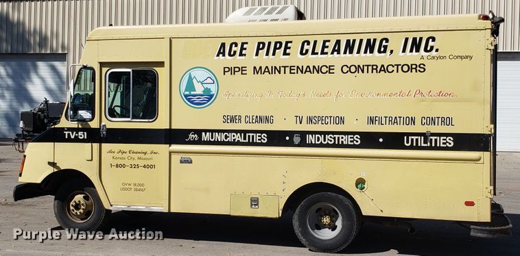 image for item DH2870 1994 Chevrolet P30 delivery van