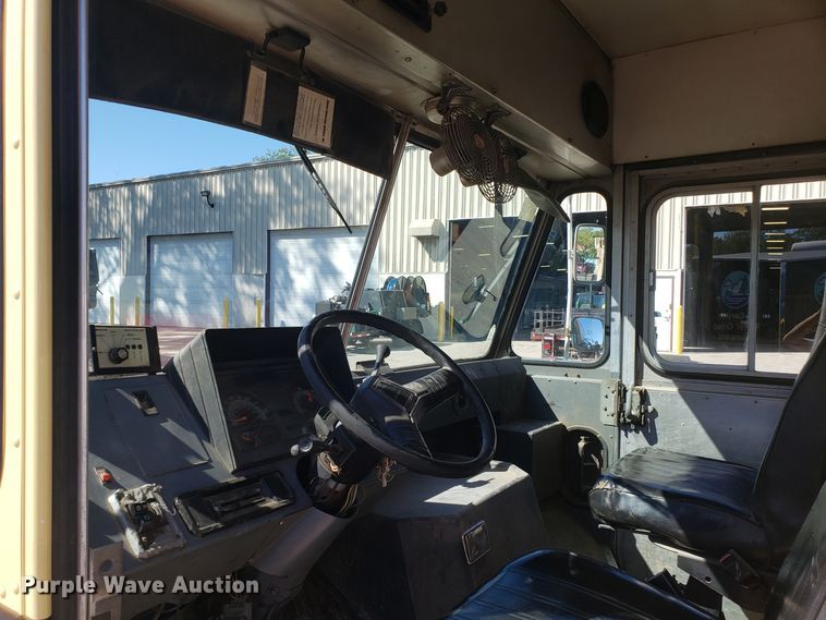 image for item DH2870 1994 Chevrolet P30 delivery van