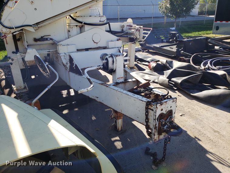 image for item DH2871 Clean Earth vacuum unloader