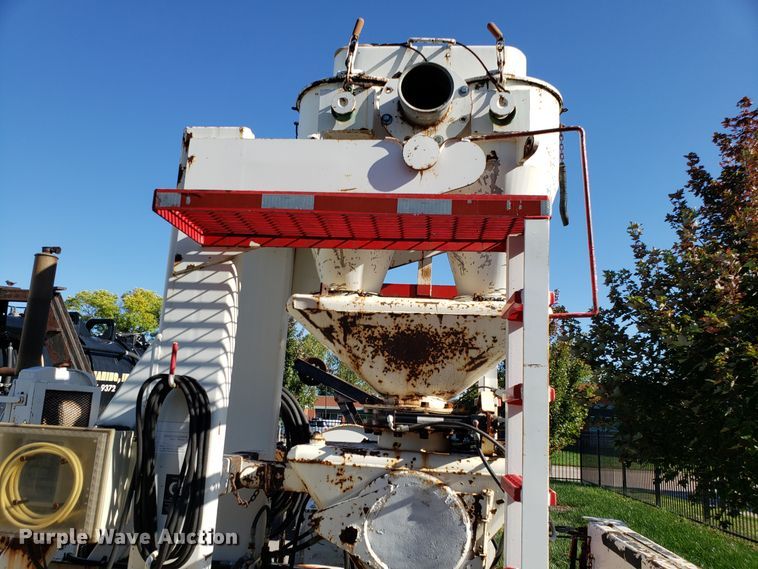 image for item DH2871 Clean Earth vacuum unloader