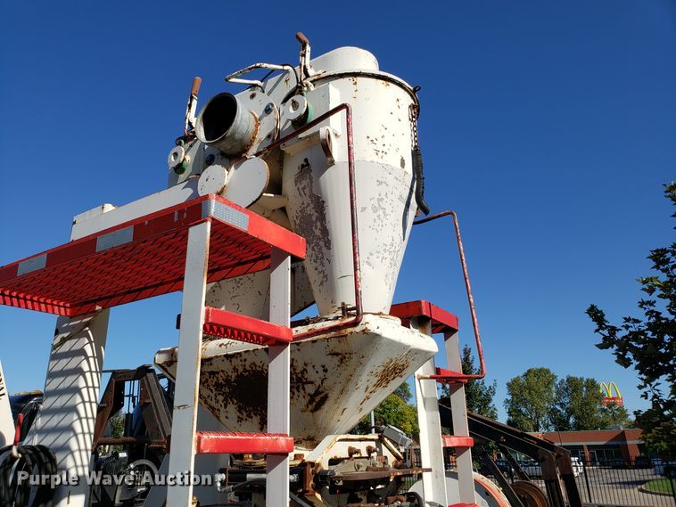 image for item DH2871 Clean Earth vacuum unloader