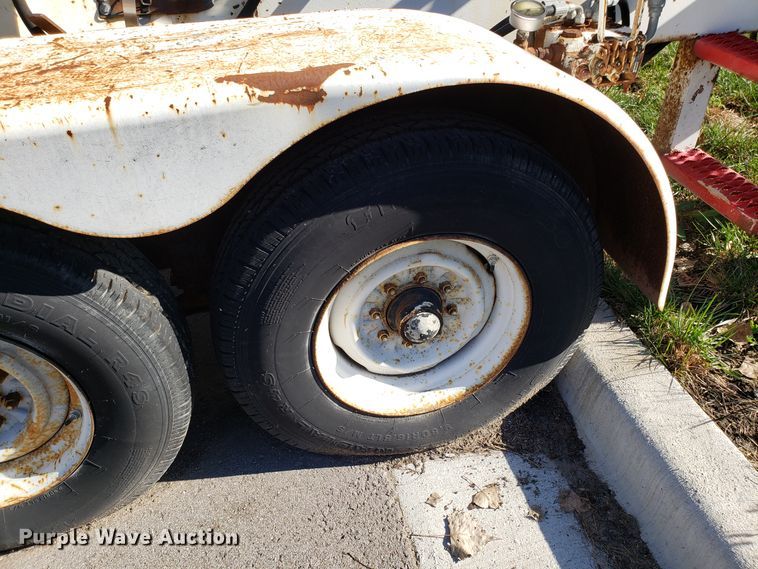 image for item DH2871 Clean Earth vacuum unloader