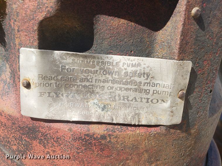 image for item DH2872 (4) submersible water pumps