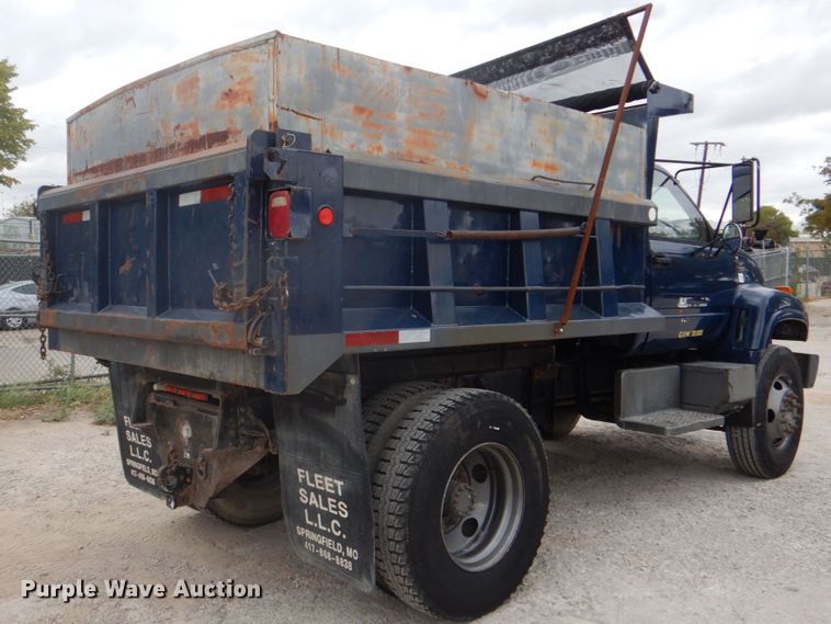 image for item DH5288 1997 Chevrolet C7500 dump truck