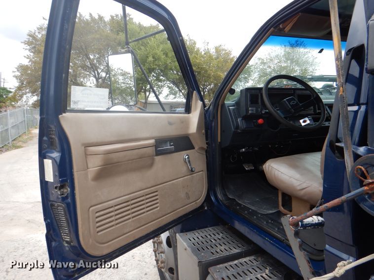 image for item DH5288 1997 Chevrolet C7500 dump truck