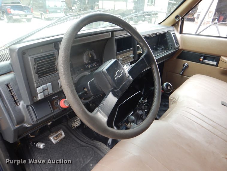 image for item DH5288 1997 Chevrolet C7500 dump truck