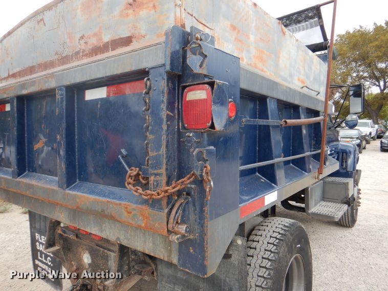 image for item DH5288 1997 Chevrolet C7500 dump truck