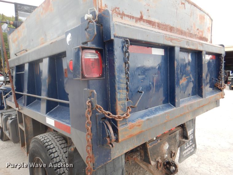 image for item DH5288 1997 Chevrolet C7500 dump truck