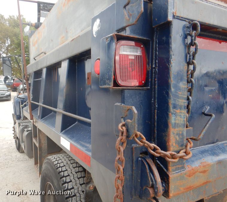 image for item DH5288 1997 Chevrolet C7500 dump truck