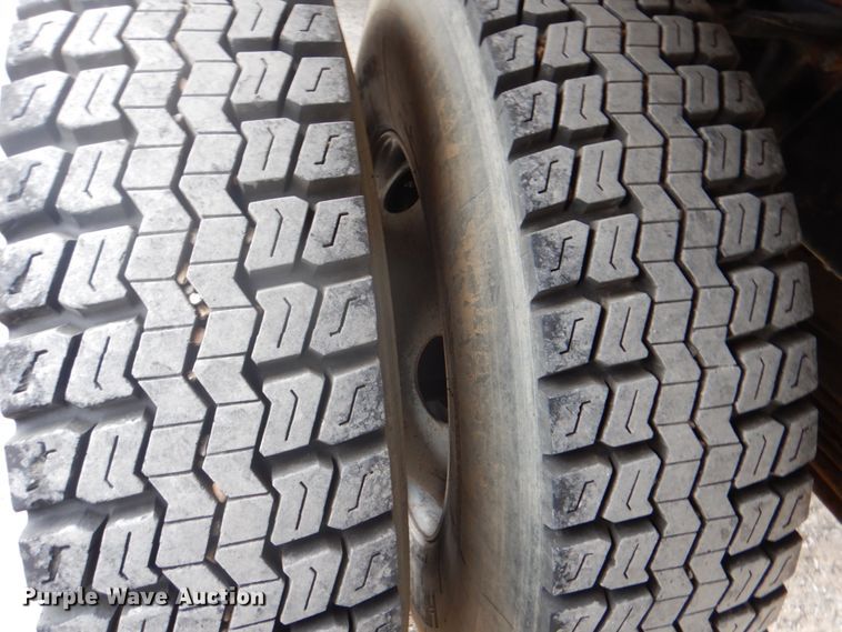 image for item DH5288 1997 Chevrolet C7500 dump truck