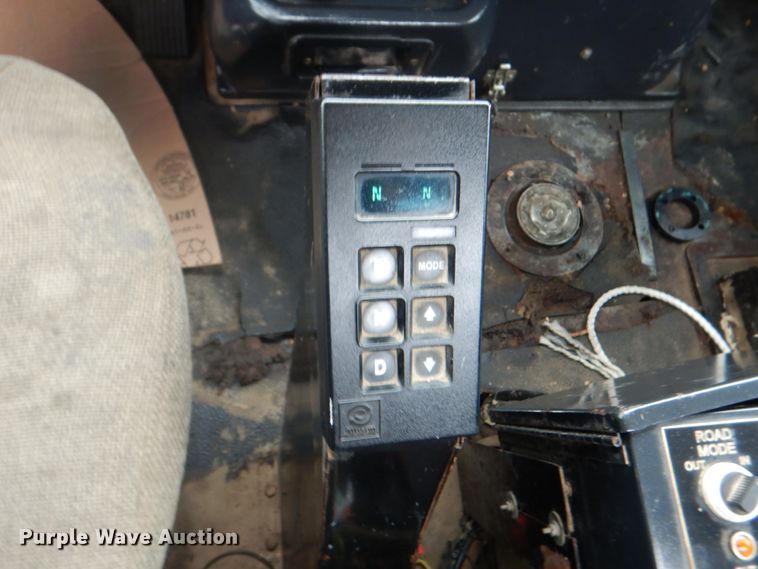 image for item DH5289 1995 White GMC WG hydrovac truck